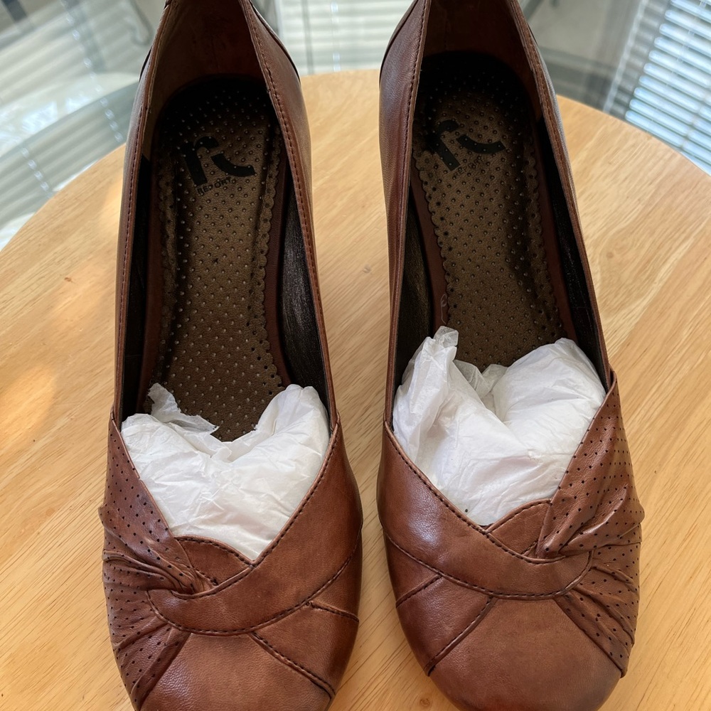 Report Women’s Loafers
